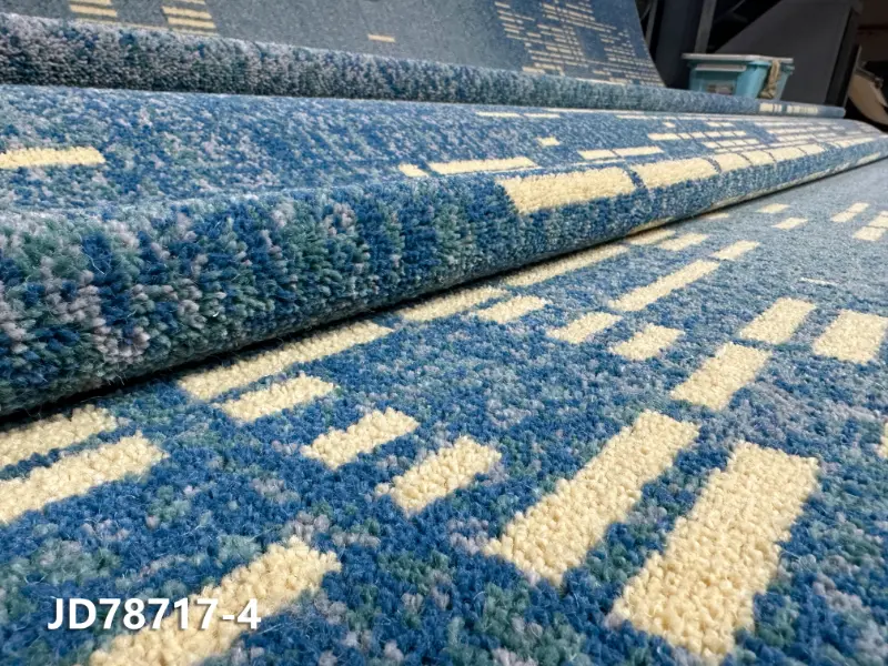 벽에서 벽까지 카펫의 장점은 무엇입니까?