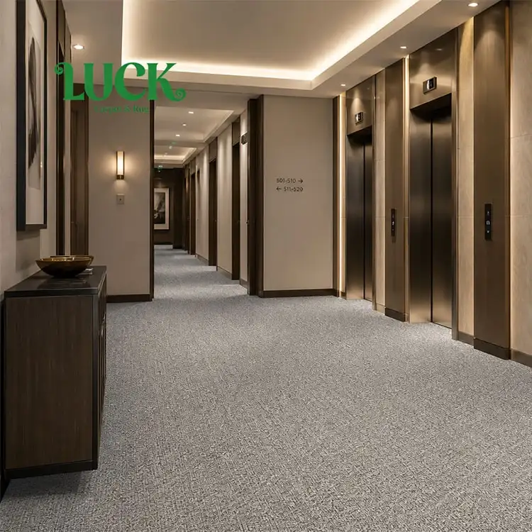 PP Tufted Wall to Wall 카펫 전시용
